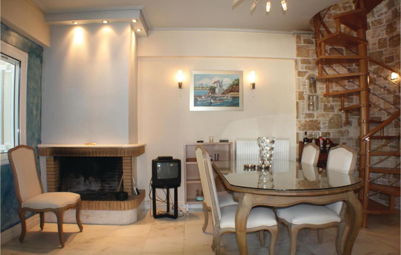 Amazing Home In Artemida With Kitchen Esterno foto